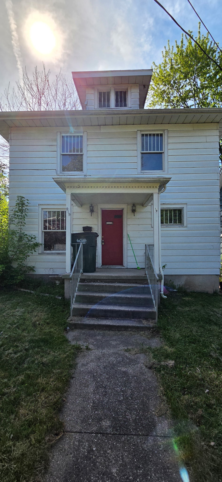 919 Princeton Avenue