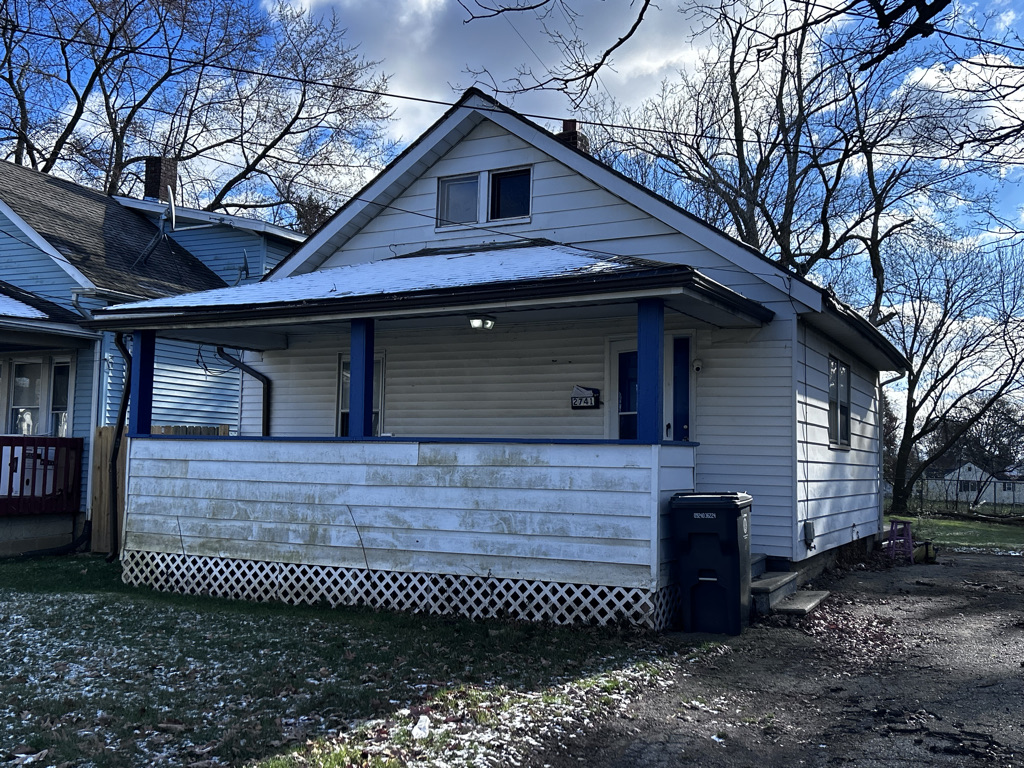 Property main image